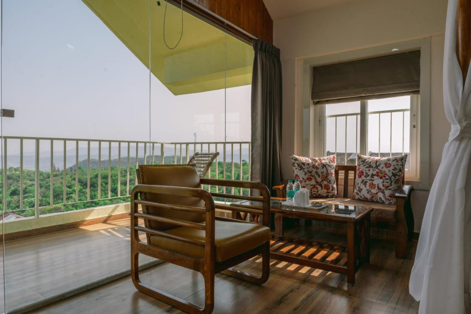 Eshi Resorts And Restaurant - Bhimashankars Jungle Luxury Resort Taleghar Eksteriør bilde